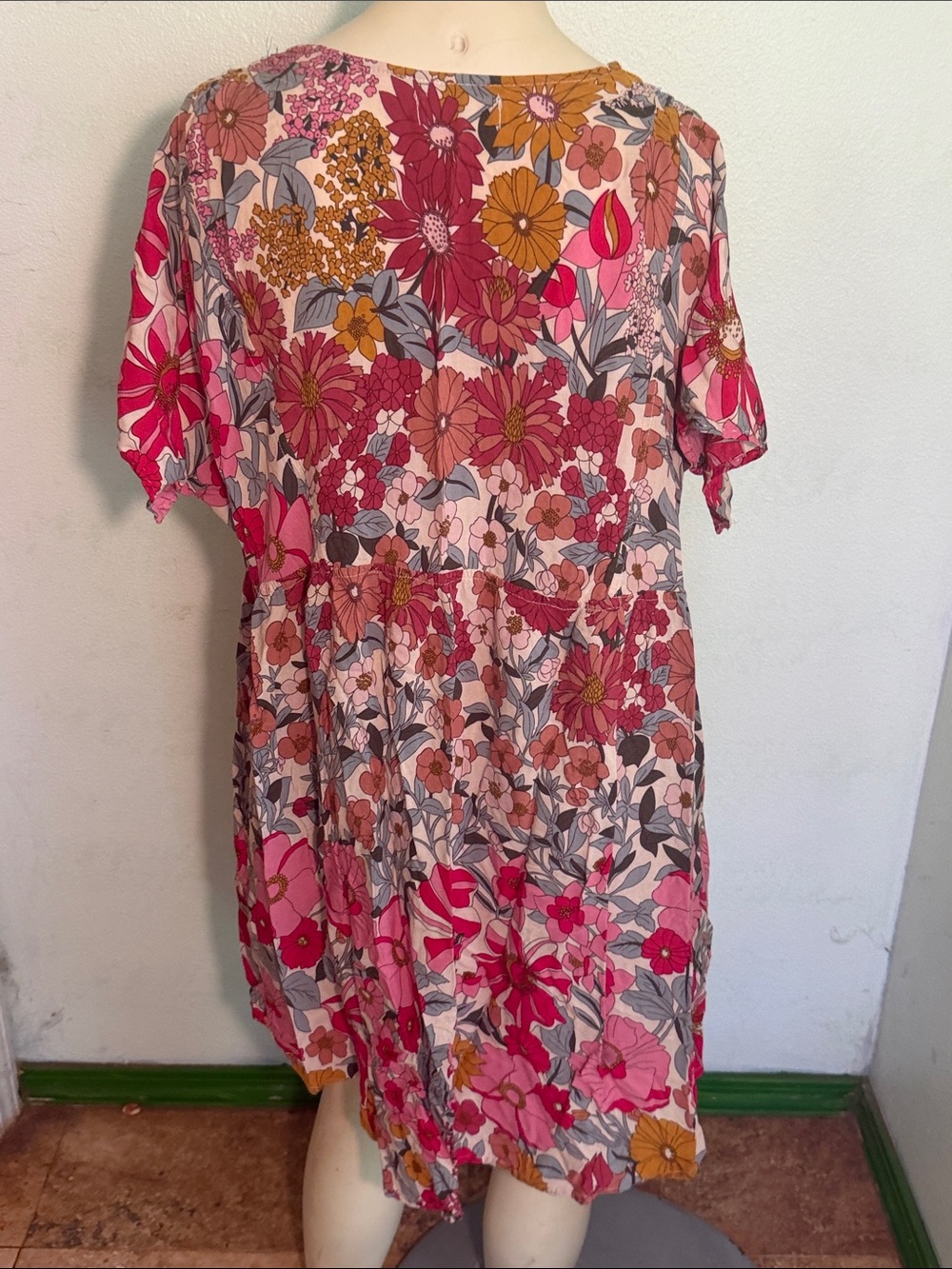 NATURAL LIFE Floral V-Neck Midi Dress in Pink, Mustard, Gray - Picture 2 of 3